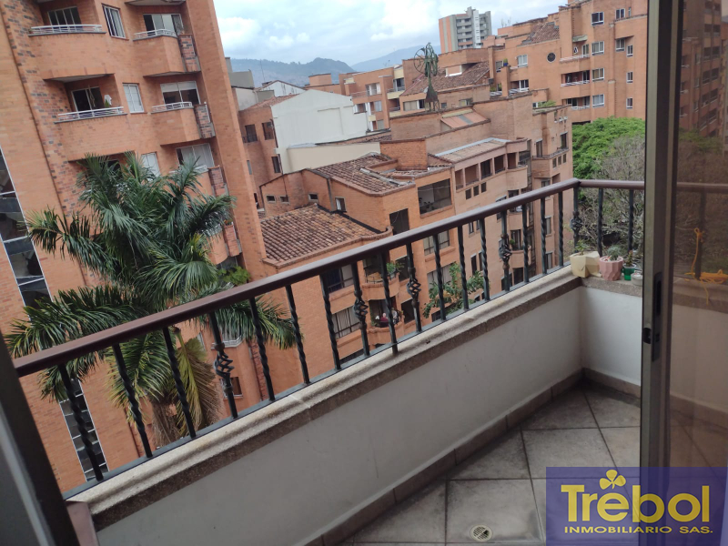 Apartamento en Venta en Laureles