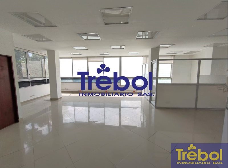 Oficina en Arriendo en Suramericana